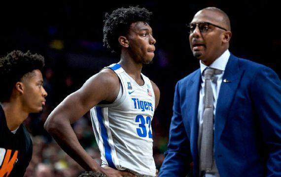 PG电子官方平台-便士帮助勇士培养怀斯曼 与科尔合力打造榜眼